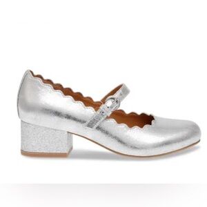 Dolce Vita DV by Kids Justice Mary Jane Pump Silver Size 4Y EUC